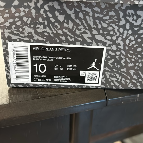 Jordan 3 ‘Cardinal Red’ Size 10 - Picture 5 of 5